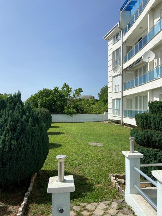 Aqua Blue Apartment Peštani Buitenkant foto