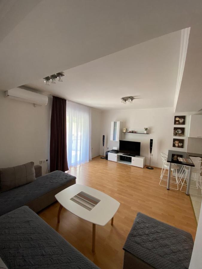 Aqua Blue Apartment Peštani Buitenkant foto